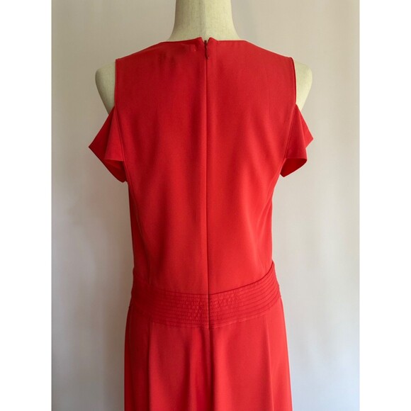 Halston Heritage Poppy Cold Shoulder Crepe Dress with hidden zipper Sz 8 - Picture 6 of 7